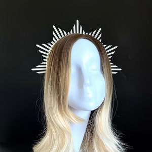 Halo crown headpiece, sun halo headband, goddess crown, sunburst crown, gold halo crown, angel crown, celestial crown, sunburst crown