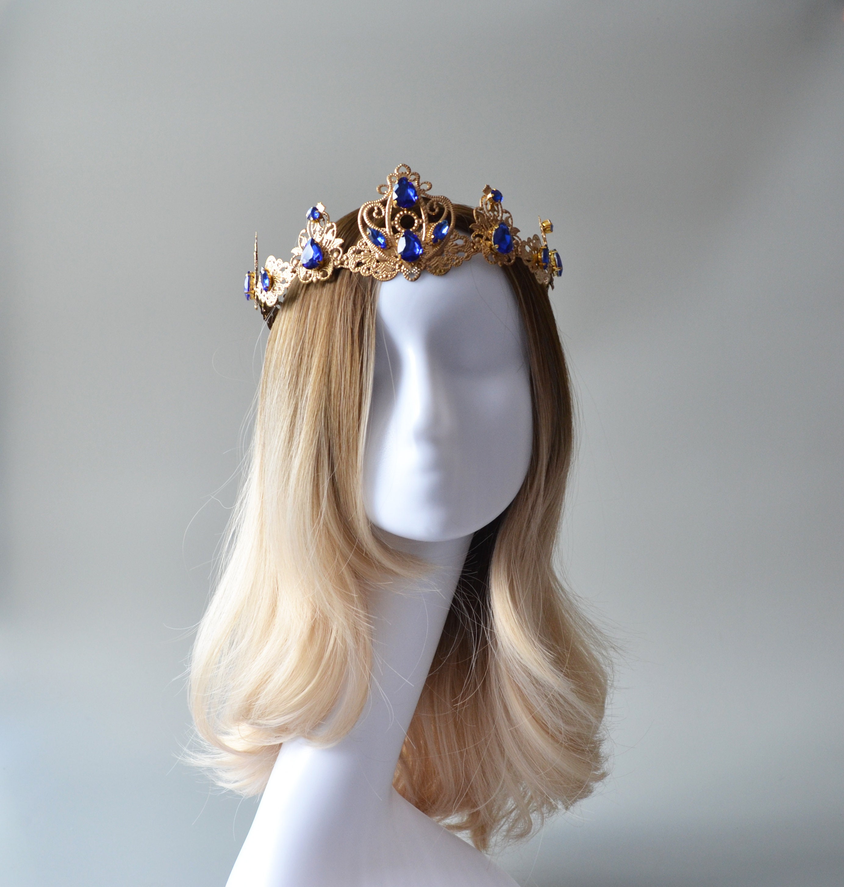 Minimalist crown, Golden crystal crown, Fantasy crown, medieval crown ...