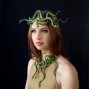 medusa headpiece with moving snakes