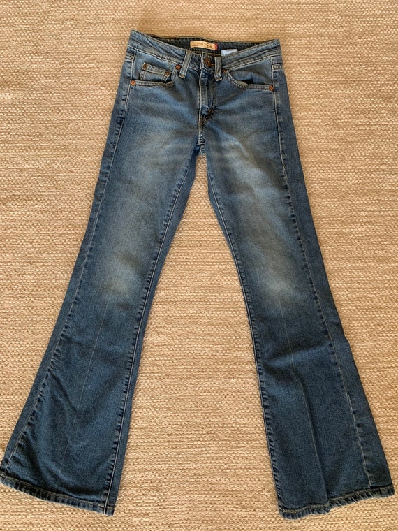 1-Med Jr Levi's 519 Flare Jeans.  Size 1 Medium Jr