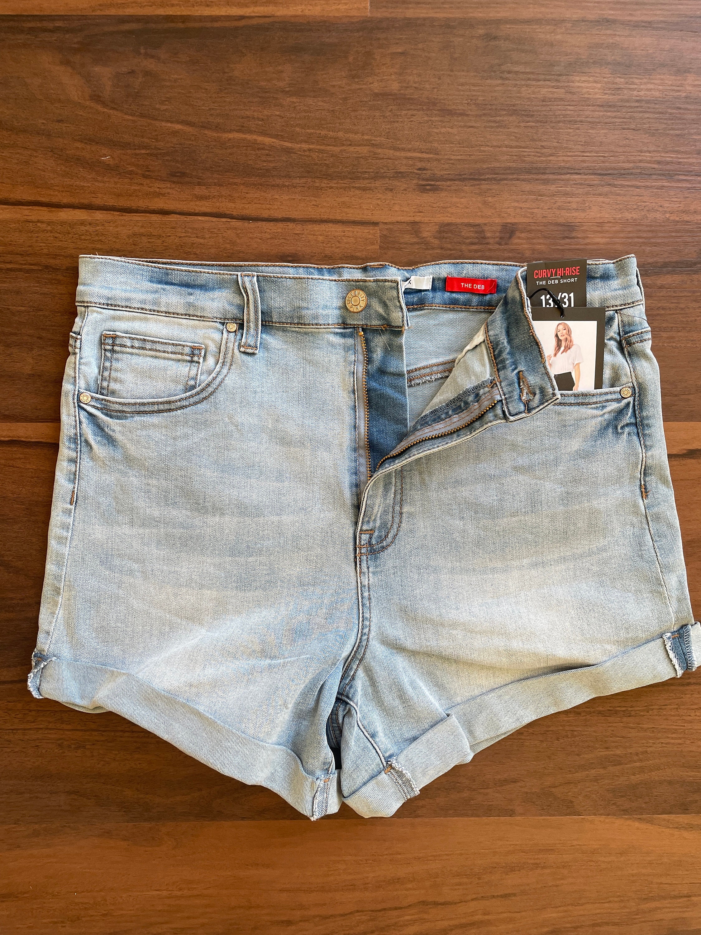 Short rose galbé taille haute Celebrity Deb Taille 0,7,11,13 - France