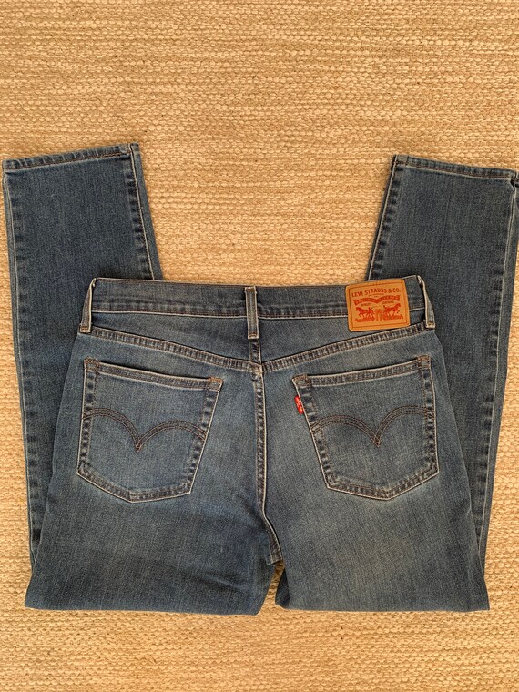 Levi’s Boyfriend Jeans size 28 - image 4