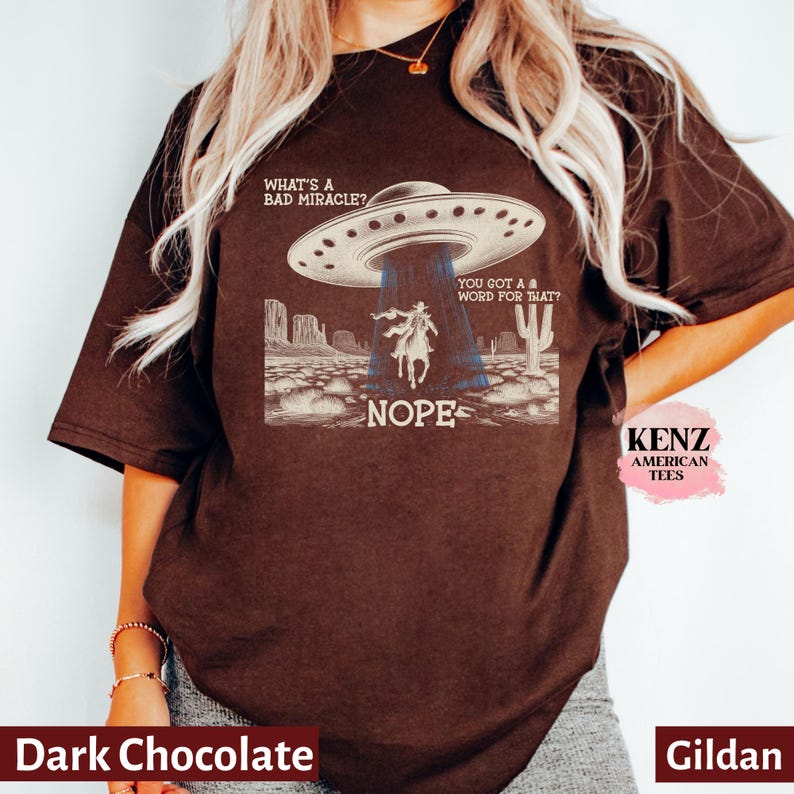 Retro Horror Movie Graphic T-shirt, Vintage 2024 Sci-fi Alien UFO Film ...