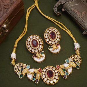 Premium quality Sabyasacchi Inspired choker uncut Kundan goldtone, mother of pearl/ multicolor choker necklace set,earrings wine red