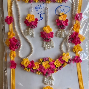 Haldi Mehndi Floral Jewelry Set | Handmade Yellow Flower Necklace, Earrings & Maang Tikka | Indian Bridal Ceremony Accessories