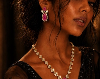 Premium-Qualität Polki Silberfolie Kundan Doublette Choker/Halsketten-Set/Moissanit/passende Ohrringe/Rosa/Gold Finish