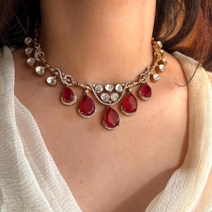 Premium quality Polki Kundan doublet choker/Necklace polki Kundan/moissanite/matching earrings 2 inch long Sabyasachi ruby red/mehndi finish