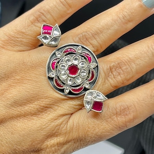Bague ajustable en argent 92,5 rubis kundan jadau contemporain/pierres kundan/argent oxydé/inspiration Sabyasachi