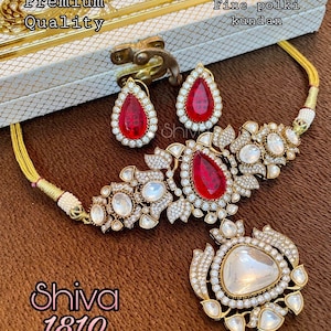Premium quality Polki Kundan doublet choker/Necklace Emerald polki Kundan/ red/ moissanite/matching studs Sabyasachi Jewelry rich rubyred
