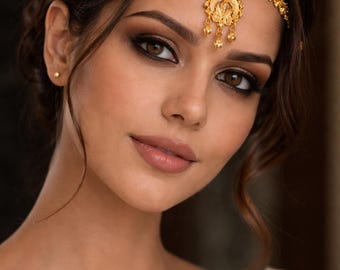 Gold tone teeka Mang tika/mathapatti/bindi/head gear with pearl beads/ party/ wedding/head accessory.