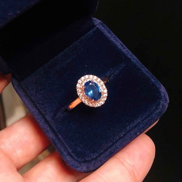 Wunderschöner 6*8mm Ocean Blue Quartz Ring, 18k Roségold Ring, mit Samt Schmuck box, Perfektes Geschenk