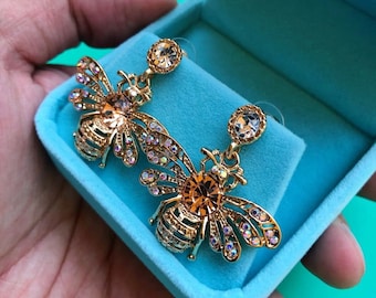 Beautiful Bee Sterling Silver Earrings, Vintage Styled Bee Earrings, with Velvet Jewelry Box