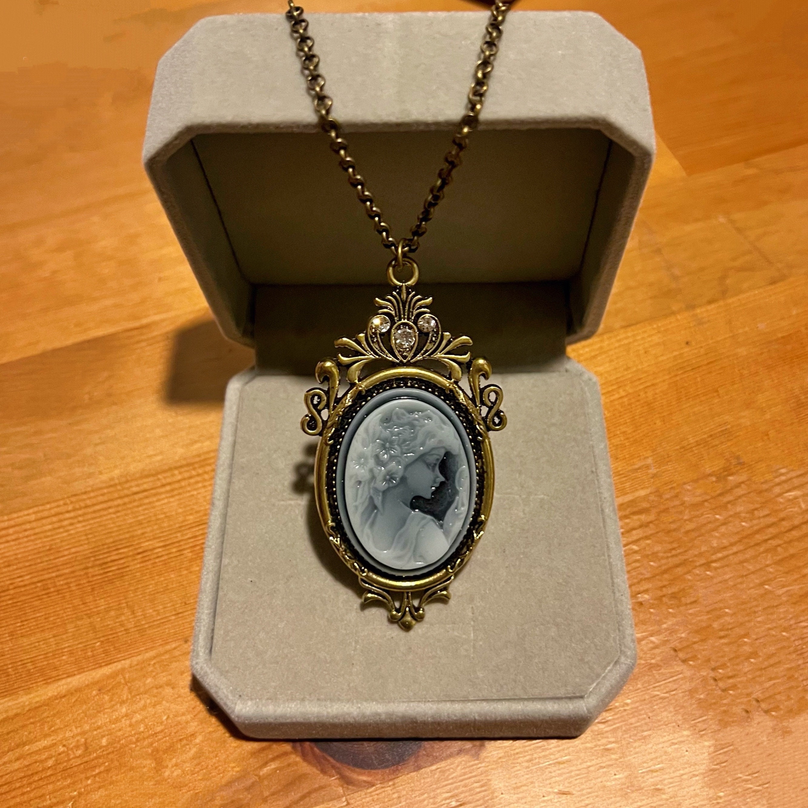 Antique Victorian Vulcanite Cameo Locket Necklace – Boylerpf