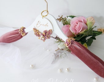 Mauve Pink, White and Gold Wedding Dress Hanger, Personalised Custom Name Hanger for Bride, Satin Keepsake Bag, Bridal Shower Gift.