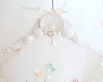 Seashell Wedding Dress Hanger: Personalized Bridal Keepsake