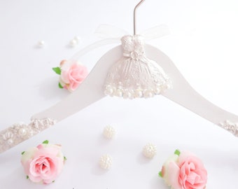 Flower Girl Hanger, Little Dress Child Hanger for Wedding, Personalised Tag Included, Satin Bag, Gift for Flower Girl.