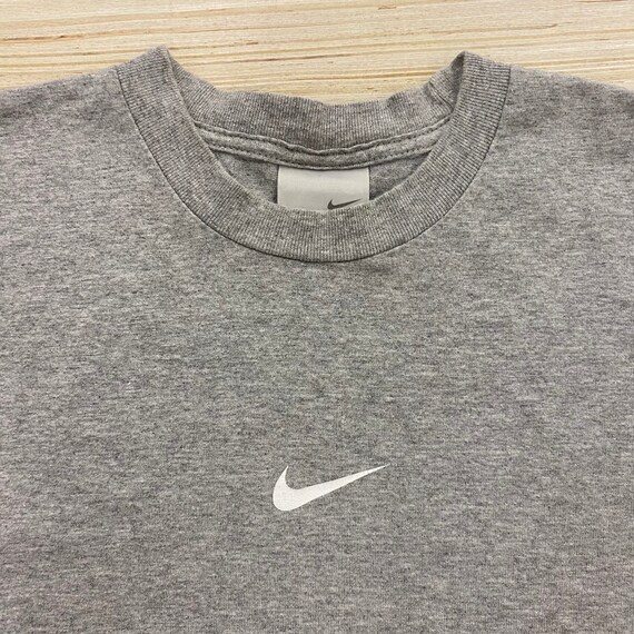 Vintage Nike Middle Swoosh T-shirt Size 