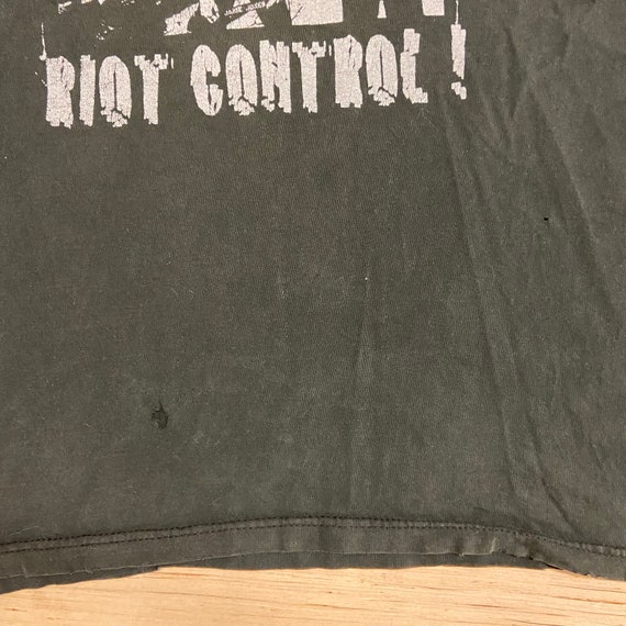 Vintage The Clash Riot Control Band T-Shirt Size … - image 6