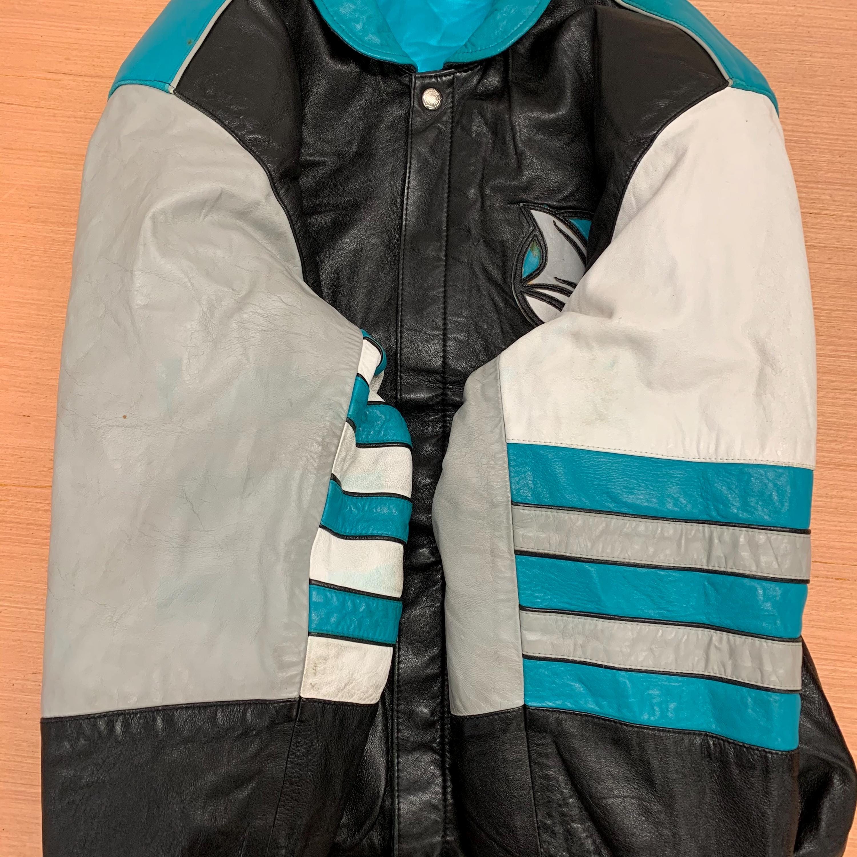 VINTAGE JEFF HAMILTON SAN JOSE SHARKS SATIN LINED LEATHER