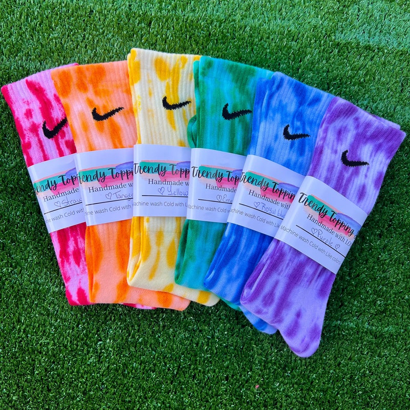 pack of tie dye nike socks