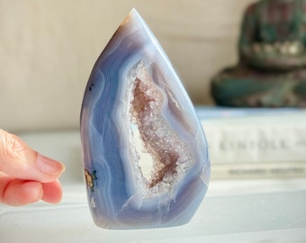 Beautiful Banded Blue Druzy Tower Banded Agate Druzy Self Standing Crystal Large Druzy Polished Agate 224g 11x6x2cm 7.9oz 4.3x2.4x0.8in DF8F