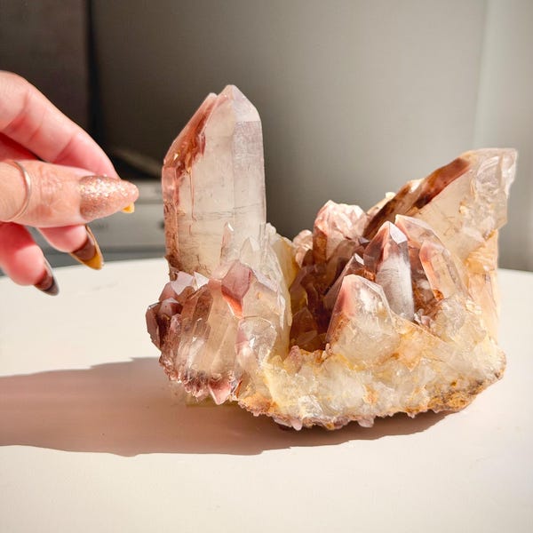 Red Garden Inclusion Points Himalayan Quartz Cluster - 25.2oz 4.3x2.8x3.5in Specimen
