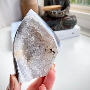 Unique Druzy Orca Agate Druzy Self Standing Crystal Free Form 150g 9x6x4cm 5.3oz 3.5x2.4x1.6in DF6C