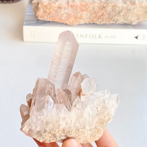 Stunning Clear Pink Quartz Cluster Crystal Himalayan Quartz Cluster 370g 13.1oz 8cm 3.1in Lemurian Specimen Himalayan Samadhi Quartz 5M