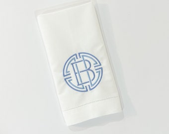 Handduk i linne med monogram: Broderad initial