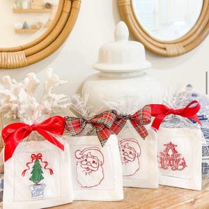 Christmas Cocktail Napkins | Embroidered Christmas Cocktail Napkins | Christmas Hostess Gift | Christmas Napkins | Holiday Napkins