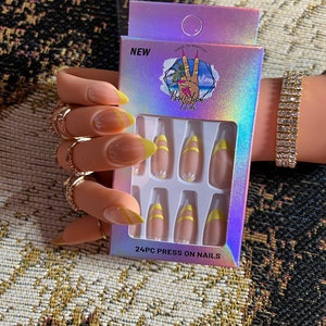 24pcs press on nails medium almond, yellow daisy nails, french tip