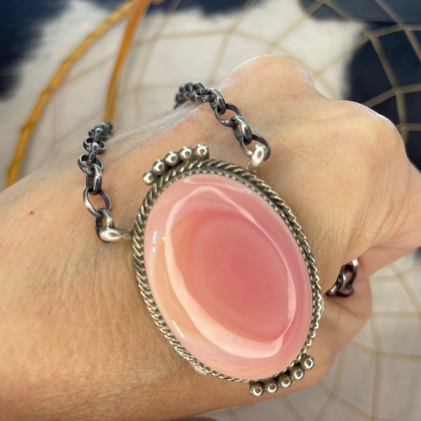 1/2 Price! NAVAJO Native American PINK CONCH Large Oval Pendant on Oxidized Sterling Silver 20" Chain! Pink Conch Navajo Handmade Pendant!