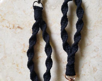 Black Macrame Wrist Lanyard Keychain, Spiral Woven Keychain Wallet Strap, Braided Keychain Natural Bracelet Cord, Eco-friendly Handmade Gift