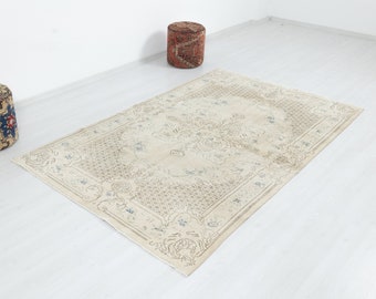 5x8 Vintage Persian Rug,  Beige Rug, Handmade Rug, Wool Rug, Living room Rug, Turkish Rug, Faded Rug, Low Pile Rug, Old Rug, Naturel Rug