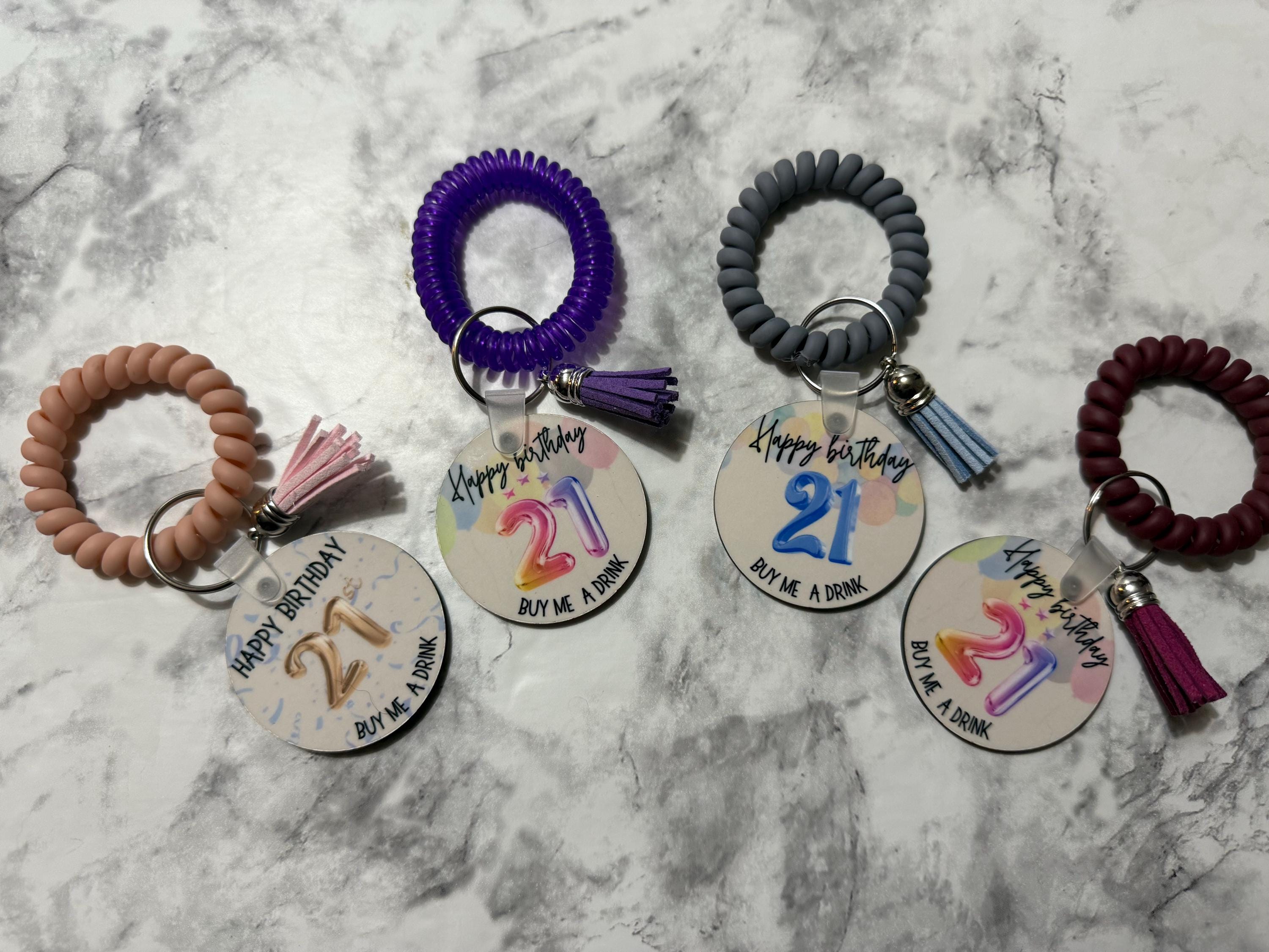 21歳の誕生日QRコードブレスレット：パーソナライズされたパーティーの記念品 - Etsy