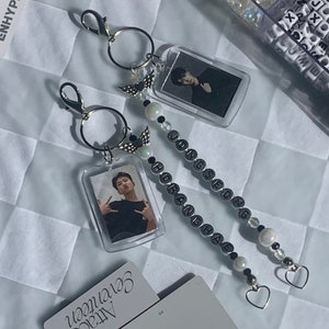 kpop keychain (customizable!)