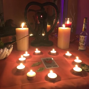 La lecture complète de l’analyse de l’amour de la vie permet de découvrir exactement ce que votre amant pense et ressent à votre sujet en temps réel.