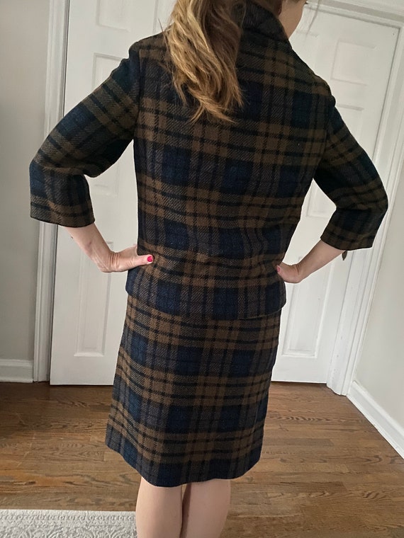 Vintage plaid wool suit with leather buttons - image 3