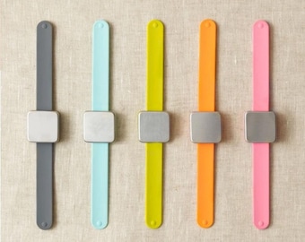 CocoKnits MAKERS KEEP Silicone Bracelet with Magnetic Holder - Accessories Knitting Crochet Gift