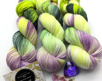 Hand-dyed sock yarn 4ply High Twist 100g/400m LL Merino extrafine - "Halloween" 1 knitting crochet purple mulesing-free hand-dyed SockYarn