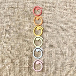 CocoKnits offene runde Maschenmarkierer bunt mittel Colored Split Ring Stitch Marker Medium Zubehör Stricken Geschenk Bild 2