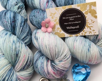 Hand-dyed sock yarn 4ply High Twist 100g/400m LL Merino extrafine - "Mountain Lake" blue Speckels knitting crochet mulesing-free hand-dyed