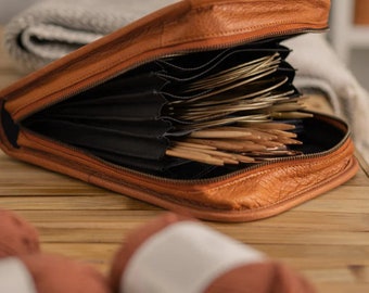 muud Voss Case needle case made of high-quality leather handmade knitting case color black whisky knitting crochet handcraft noble