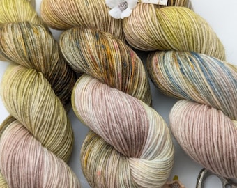Hand-dyed sock yarn 4-ply Lazy Lion SockYarn 100g/420 m LL Merino extrafine "Toscana" natural rose knitting crochet mulesing-free hand-dyed