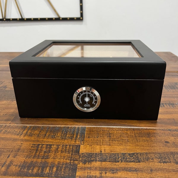 Wooden cigar humidor excellent quality for dad, boyfriend, grandpa and her also, cigar case and humidor with hygrometer, beautiful cigar box