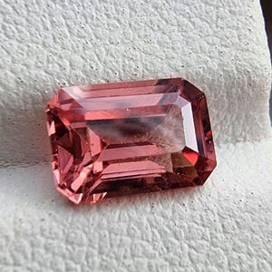 2.05ct  Malaya Garnet• Orange Pink• SALMON Pink• Octagon• Natural Untreated• Swiss Lab Certified• Africa Origin• Ig The Lotus Gem