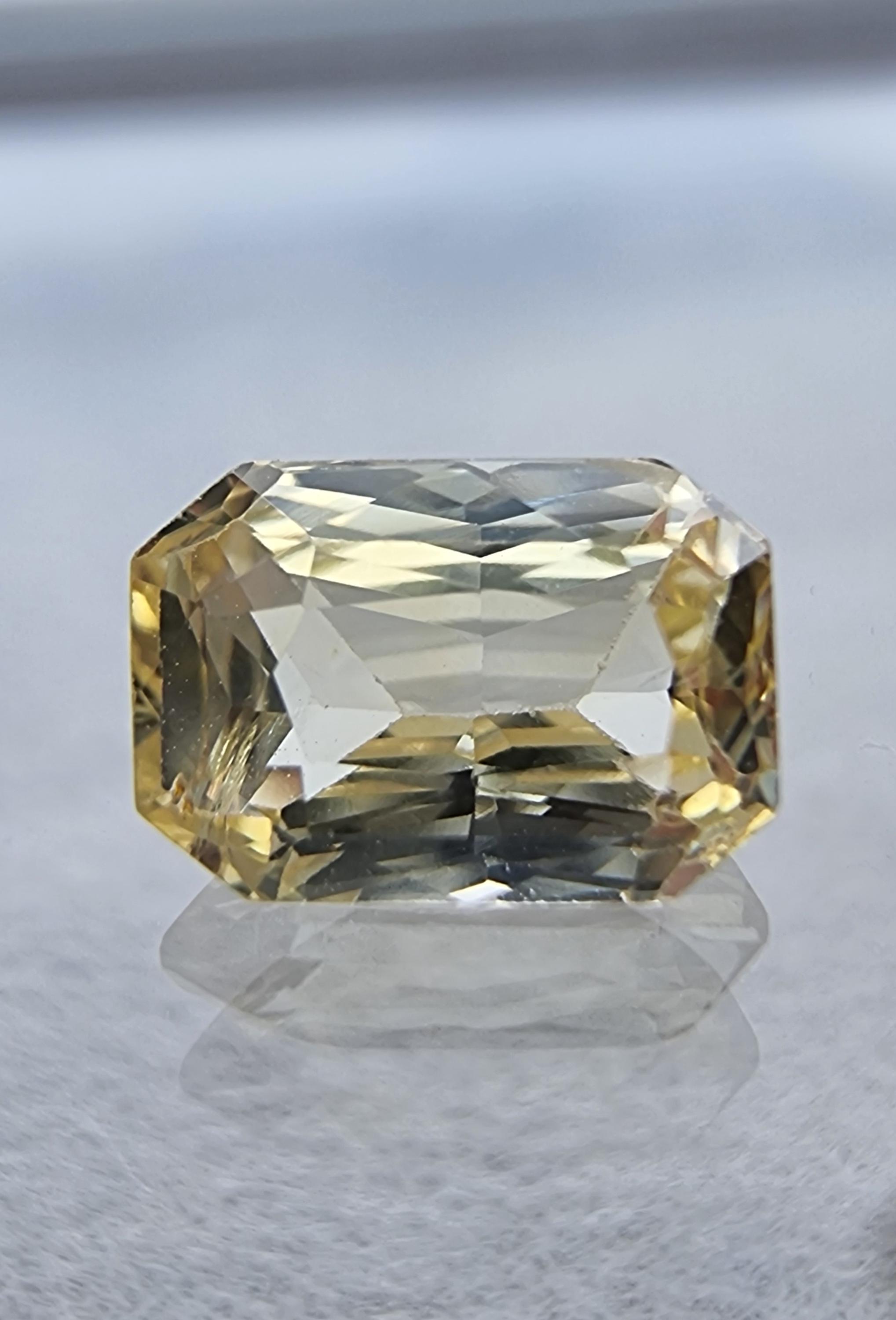 YELLOW Sri Lanka Ceylon Unheated