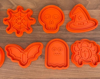 3D Printed Halloween Cookie Cutters / Play Doh moulds