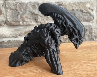 Alien Figure Pen Holder - 3D Printed - Xenomorph