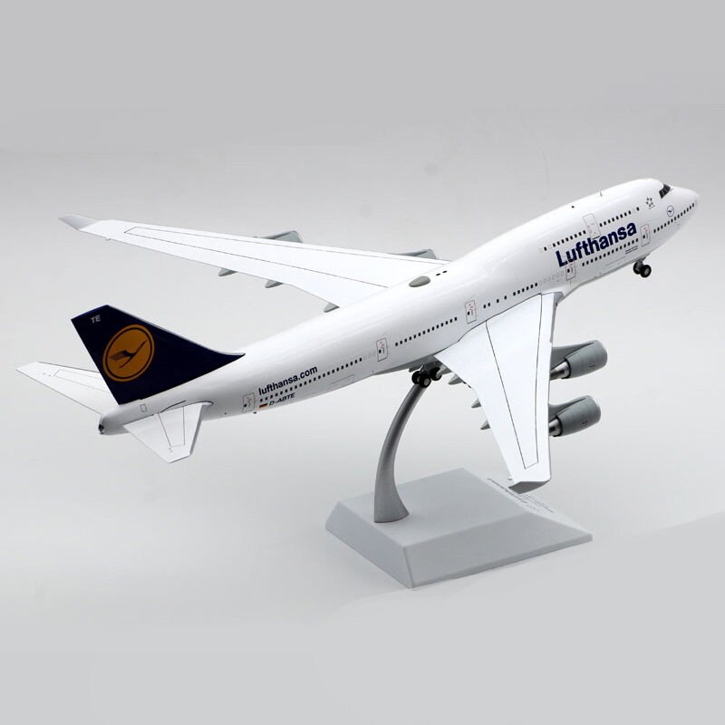 1:200 Lufthansa Boeing B747-400 D-ABVZ JFox Models JF-747-4